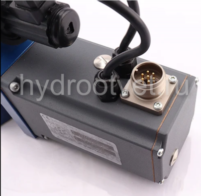 4WRTE25E1-350L-4X/6EG24K31/A1M - Пропорциональный быстродействующий распределитель с обратной связью по положению золотника и со встроенным усилителем (OBE), Ду25, A1 = ±10 В, номинальный расход 350 л/мин, схема E1-, каналы управления X и Y = внешние